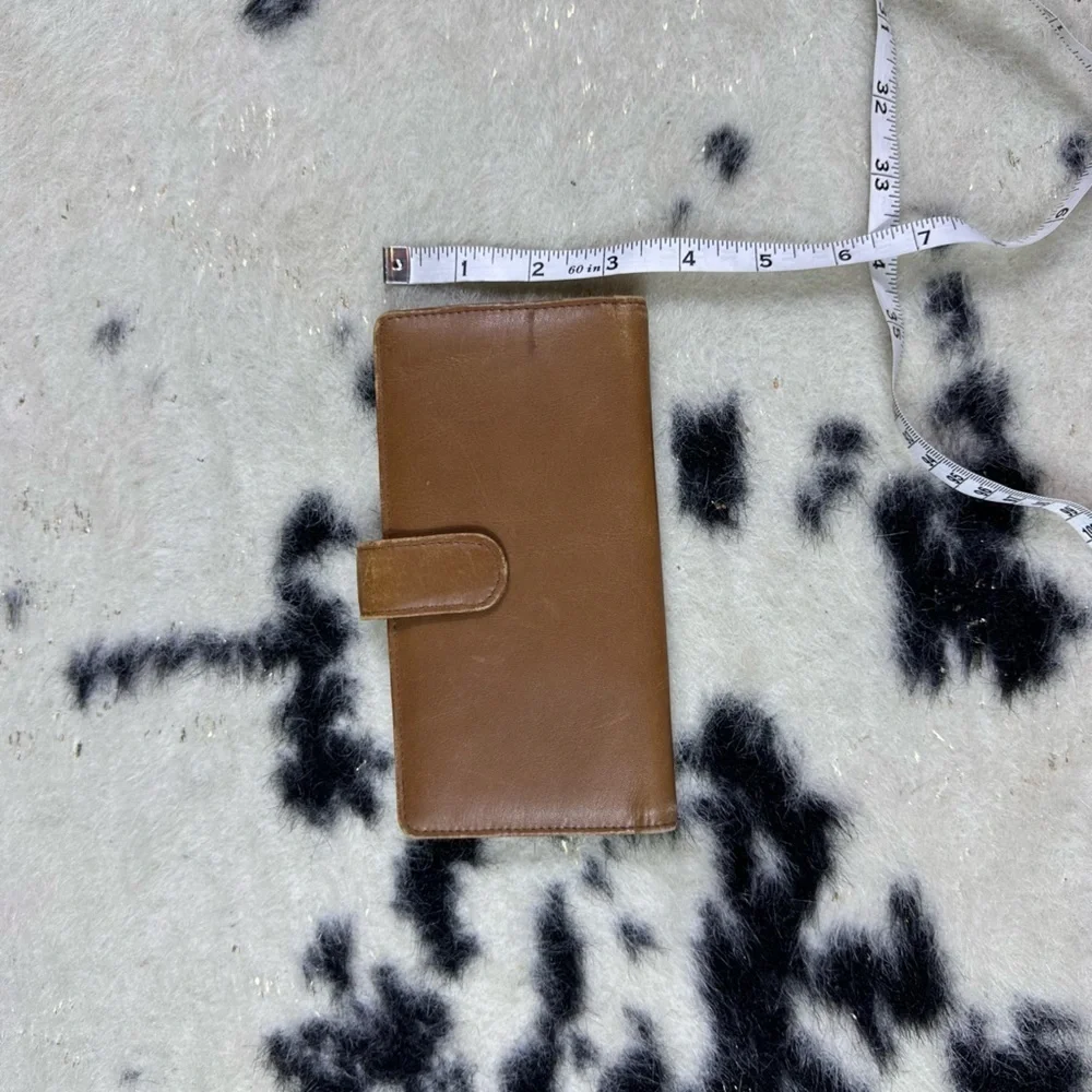 Button Women’s Vintage Brown Cowhide Leather Wallet
